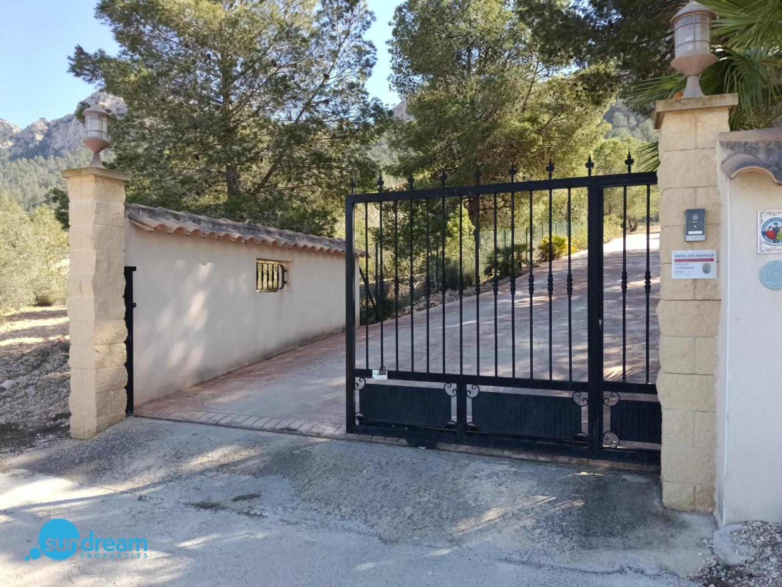 Villa for Sale in Abanilla
