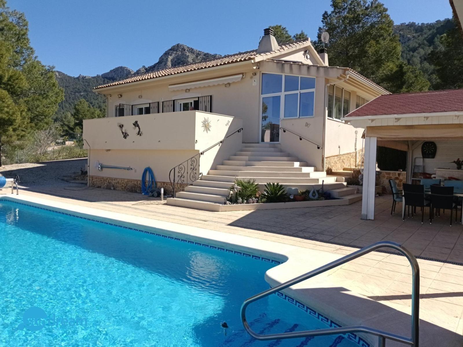 Villa for Sale in Abanilla