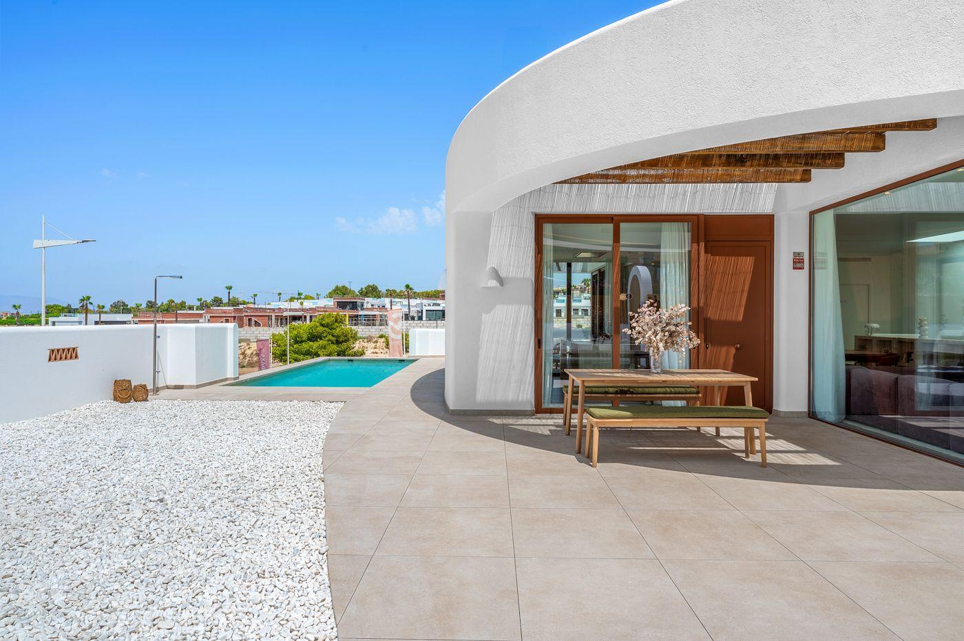 Villa for Sale in Algorfa