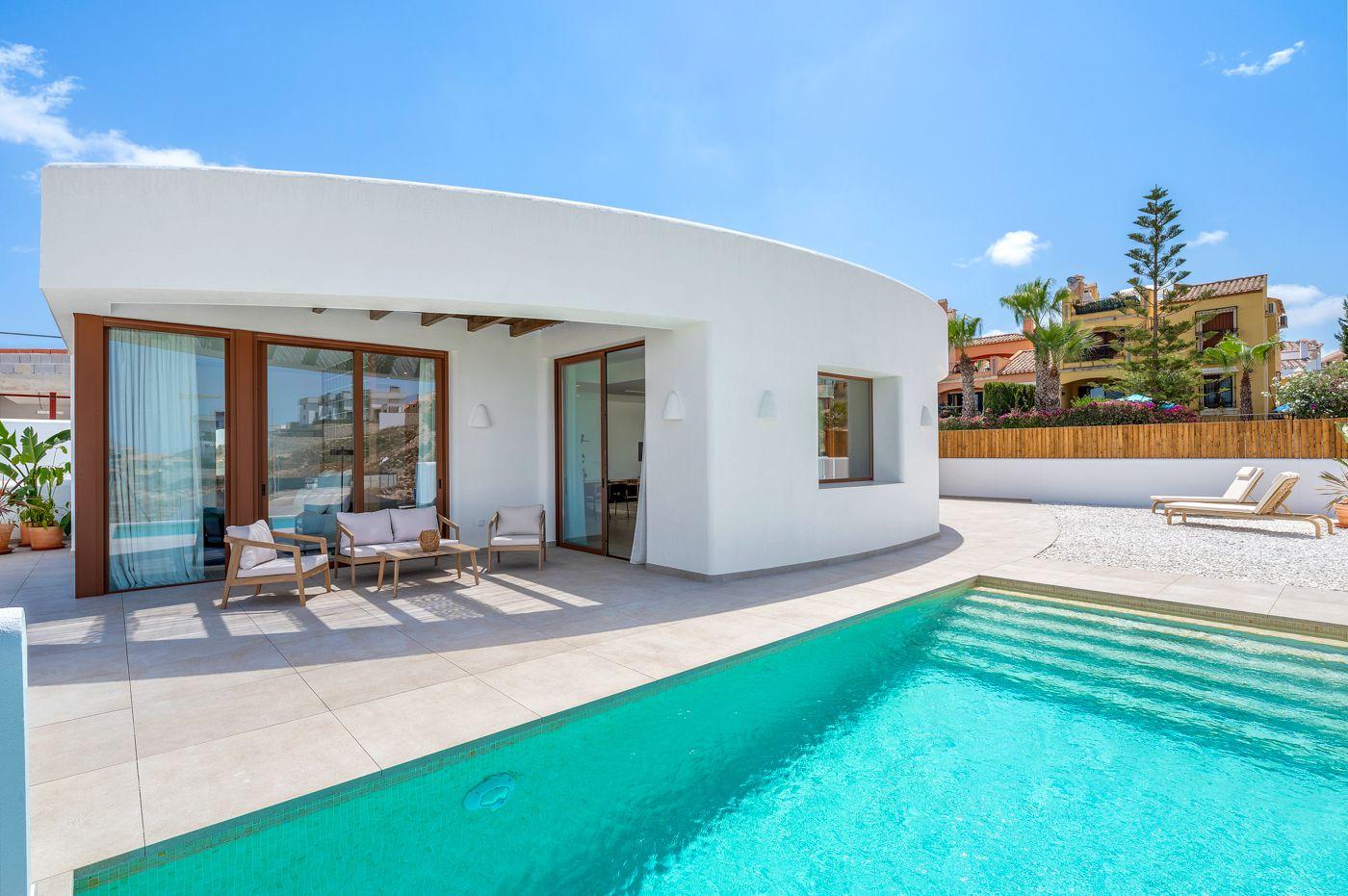 Villa for Sale in Algorfa