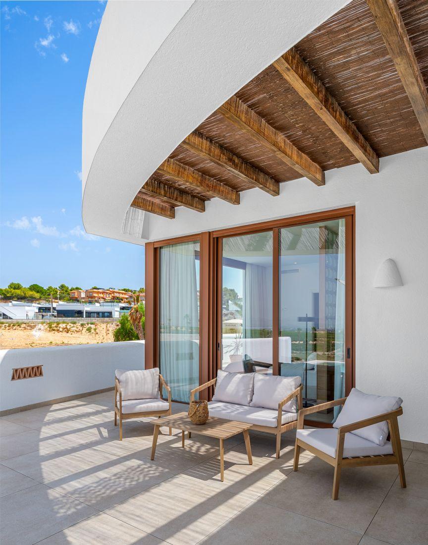 Villa for Sale in Algorfa