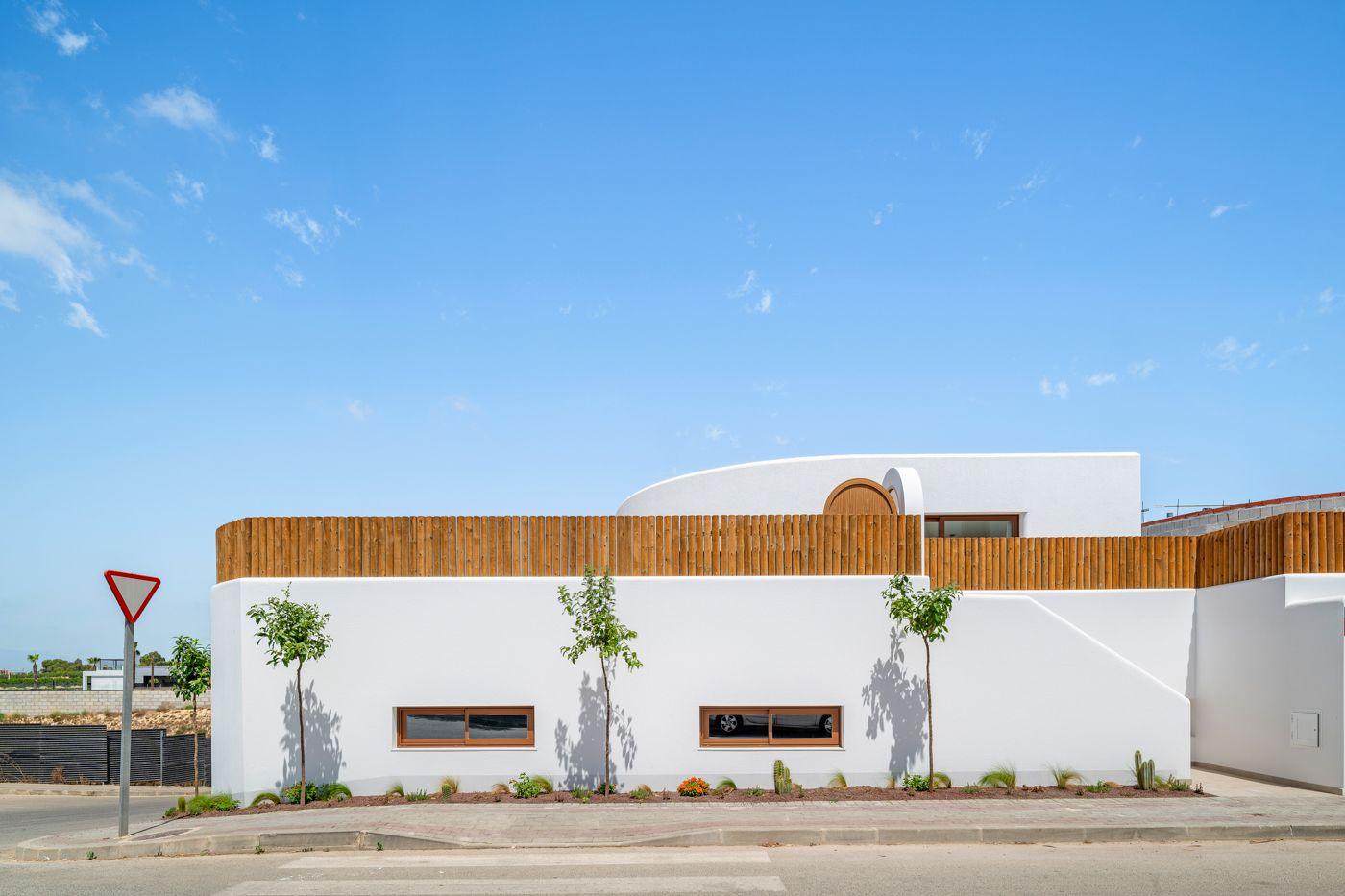 Villa for Sale in Algorfa