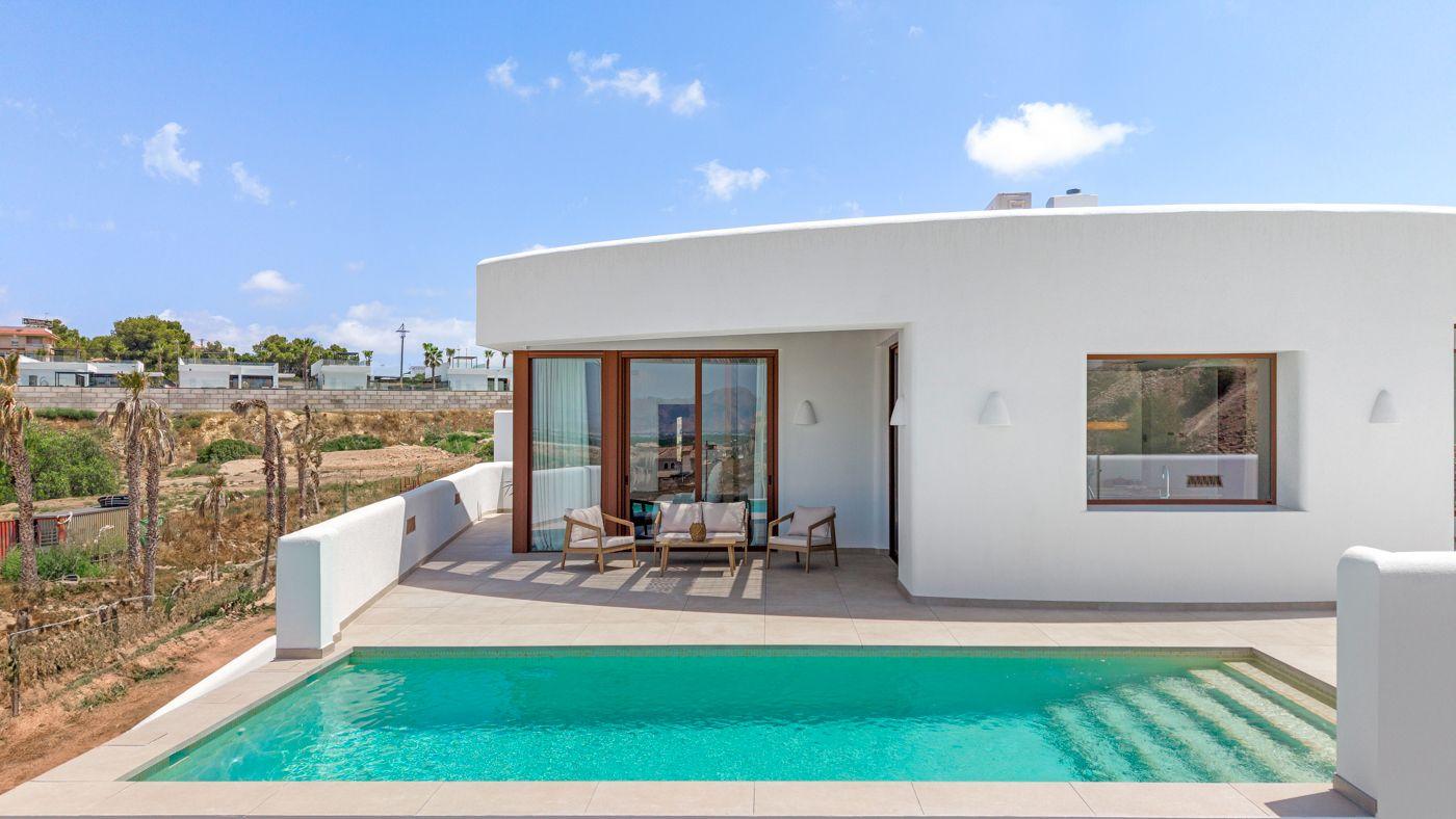 Villa for Sale in Algorfa