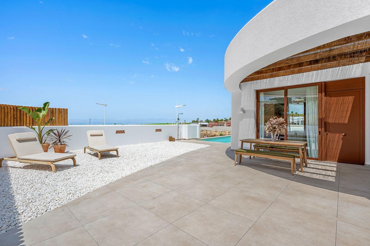 Villa for Sale in Algorfa