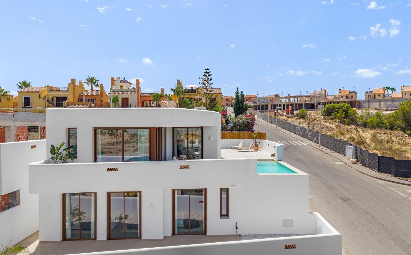 Villa for Sale in Algorfa