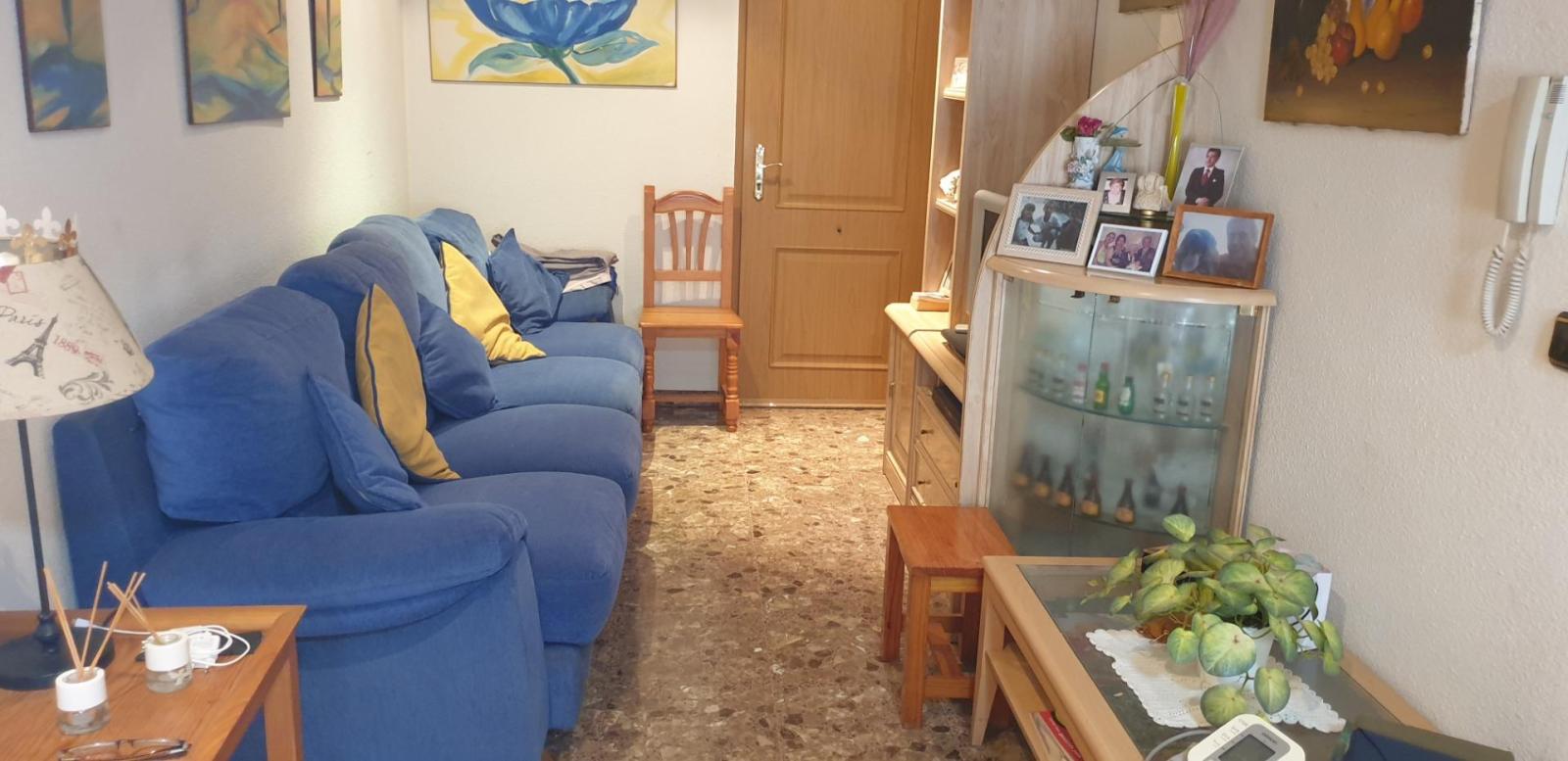 Chalet for Sale in Elche