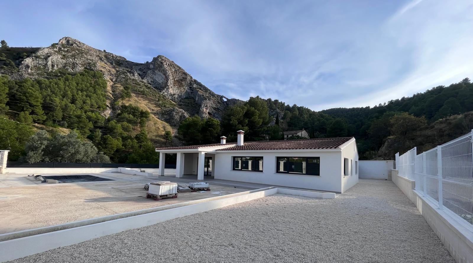 Villa en Venta en Penàguila