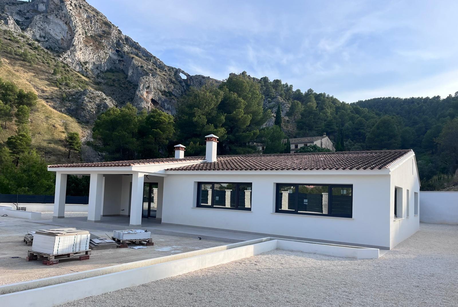 Villa en Venta en Penàguila