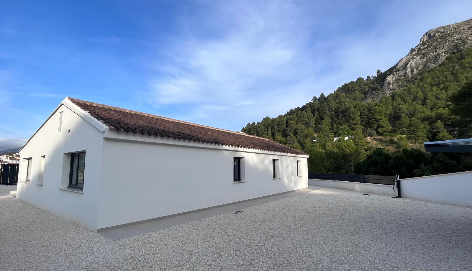 Villa en Venta en Penàguila
