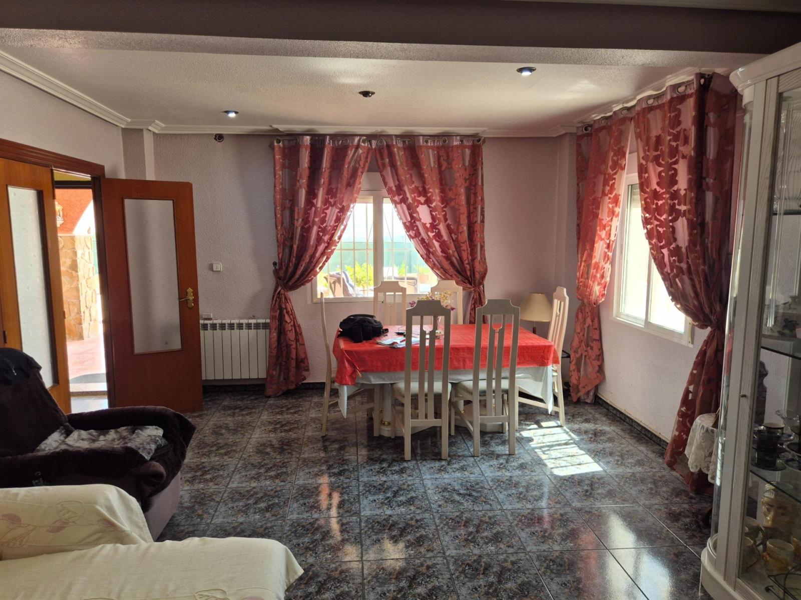 Chalet for Sale in Aspe