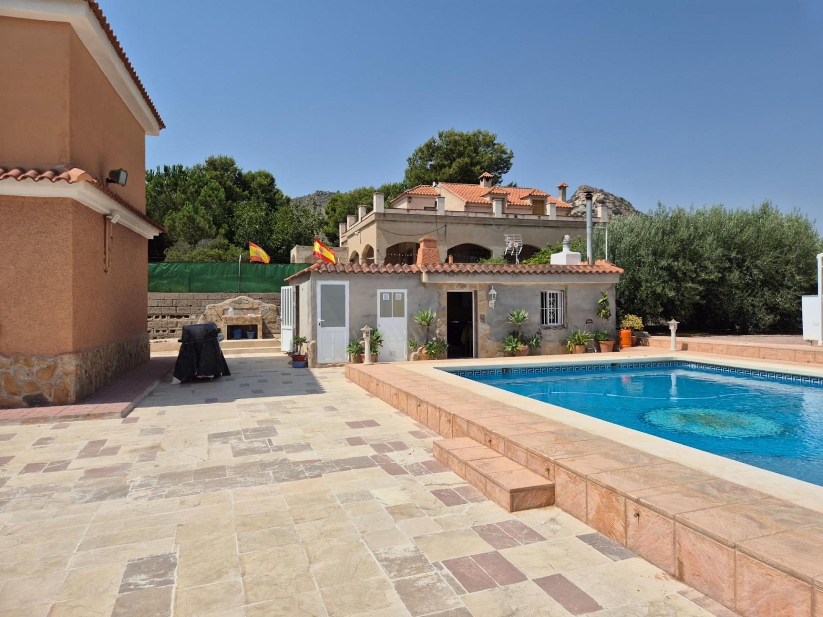Chalet for Sale in Aspe
