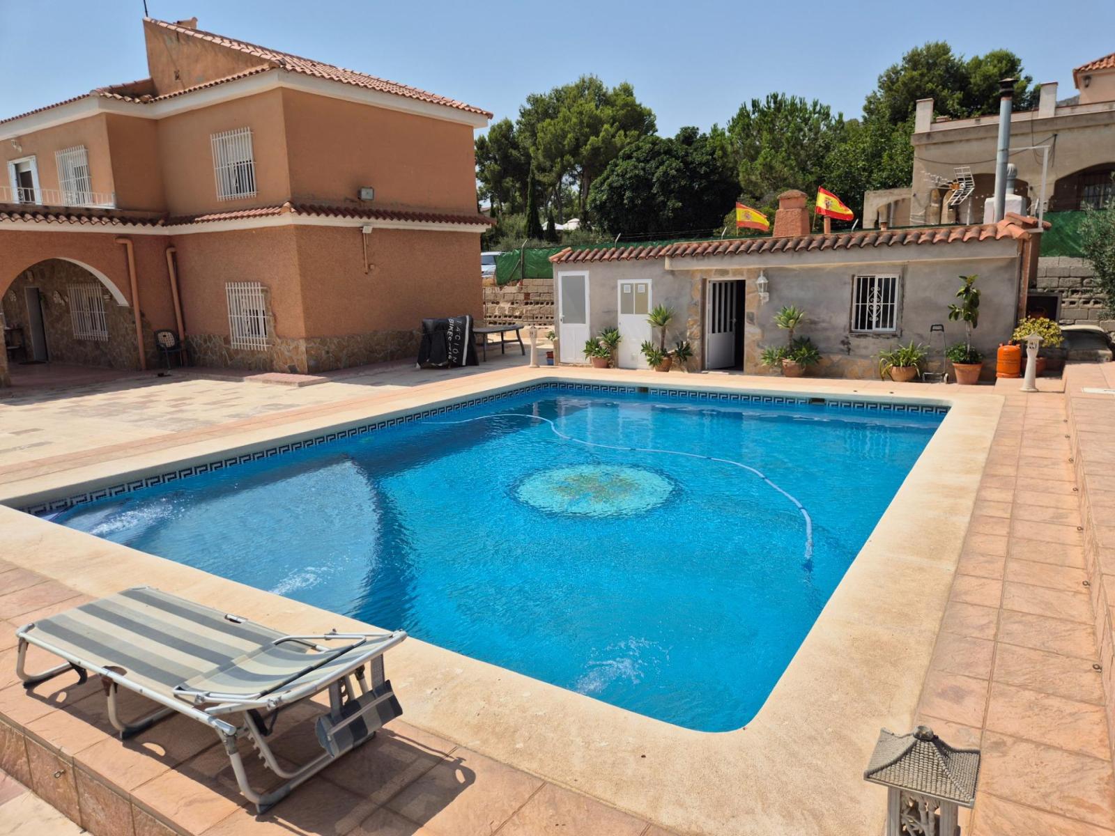 Chalet for Sale in Aspe