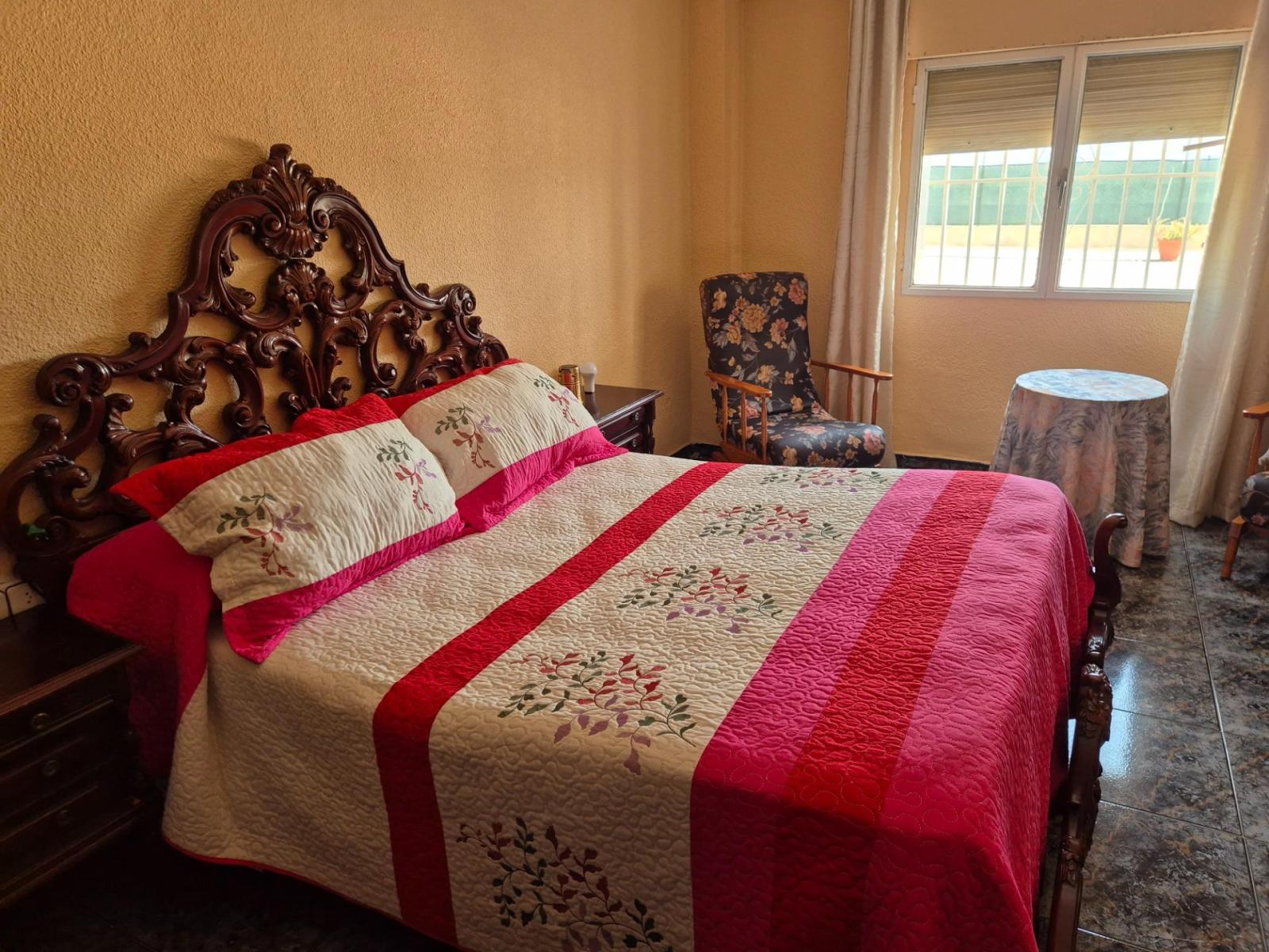 Chalet for Sale in Aspe