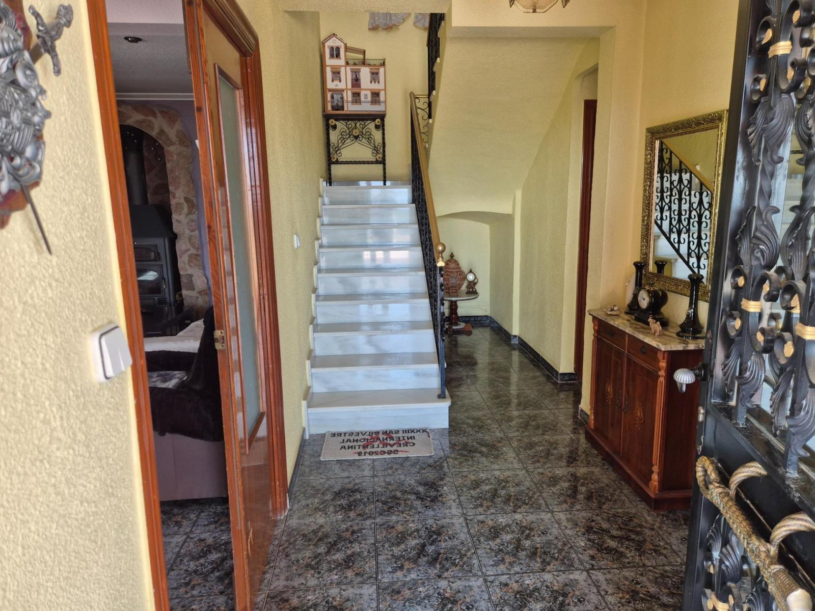 Chalet for Sale in Aspe