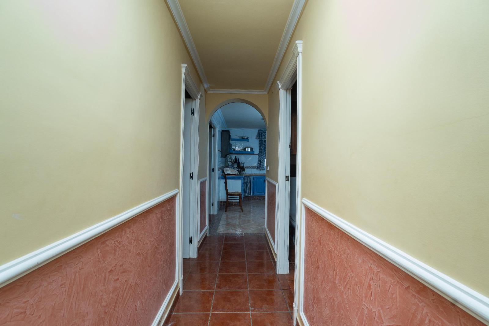 Chalet for Sale in Elche