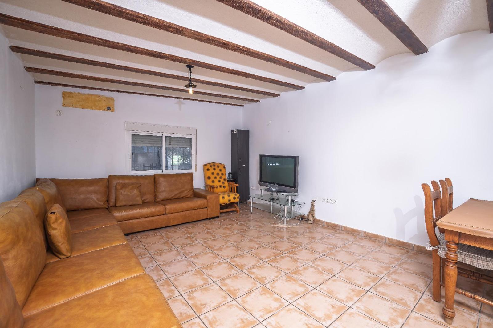 Chalet for Sale in Elche