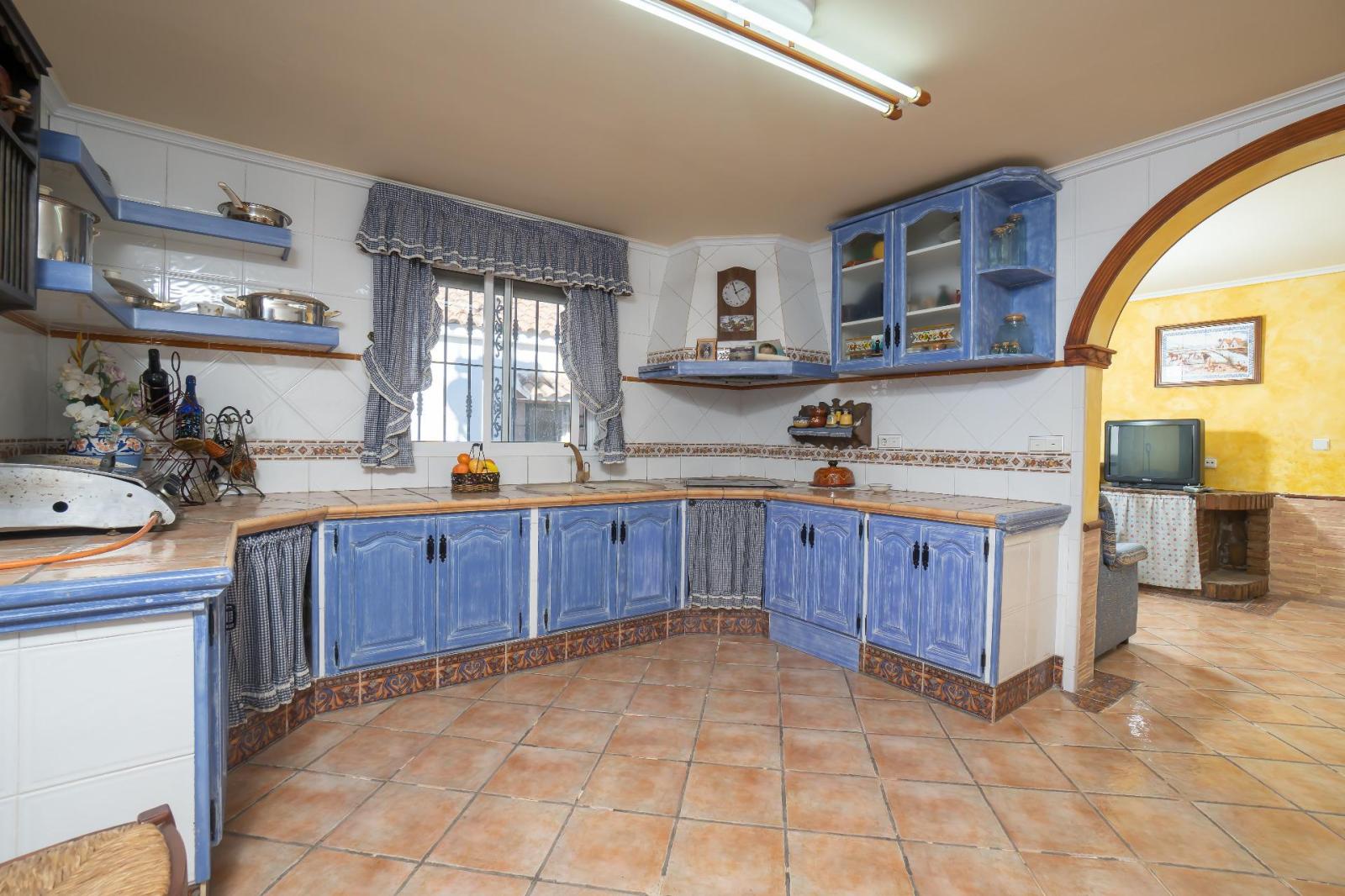 Chalet for Sale in Elche