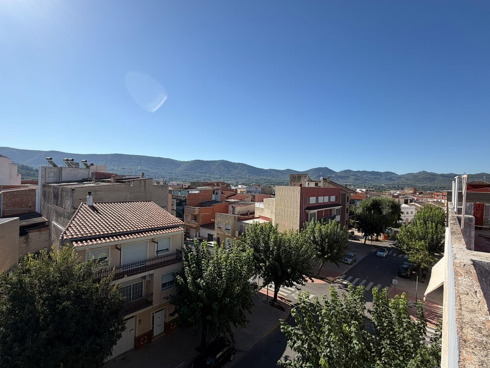 Flat for Sale in Canals