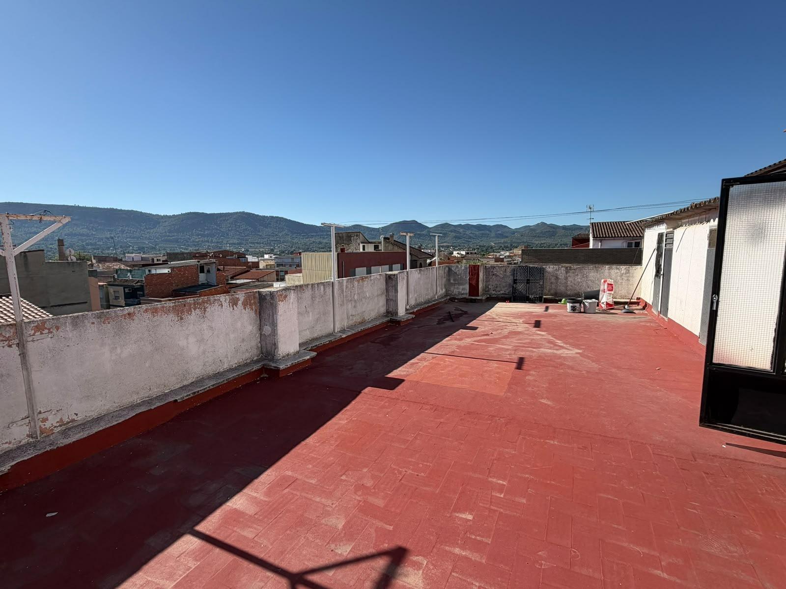 Flat for Sale in Canals