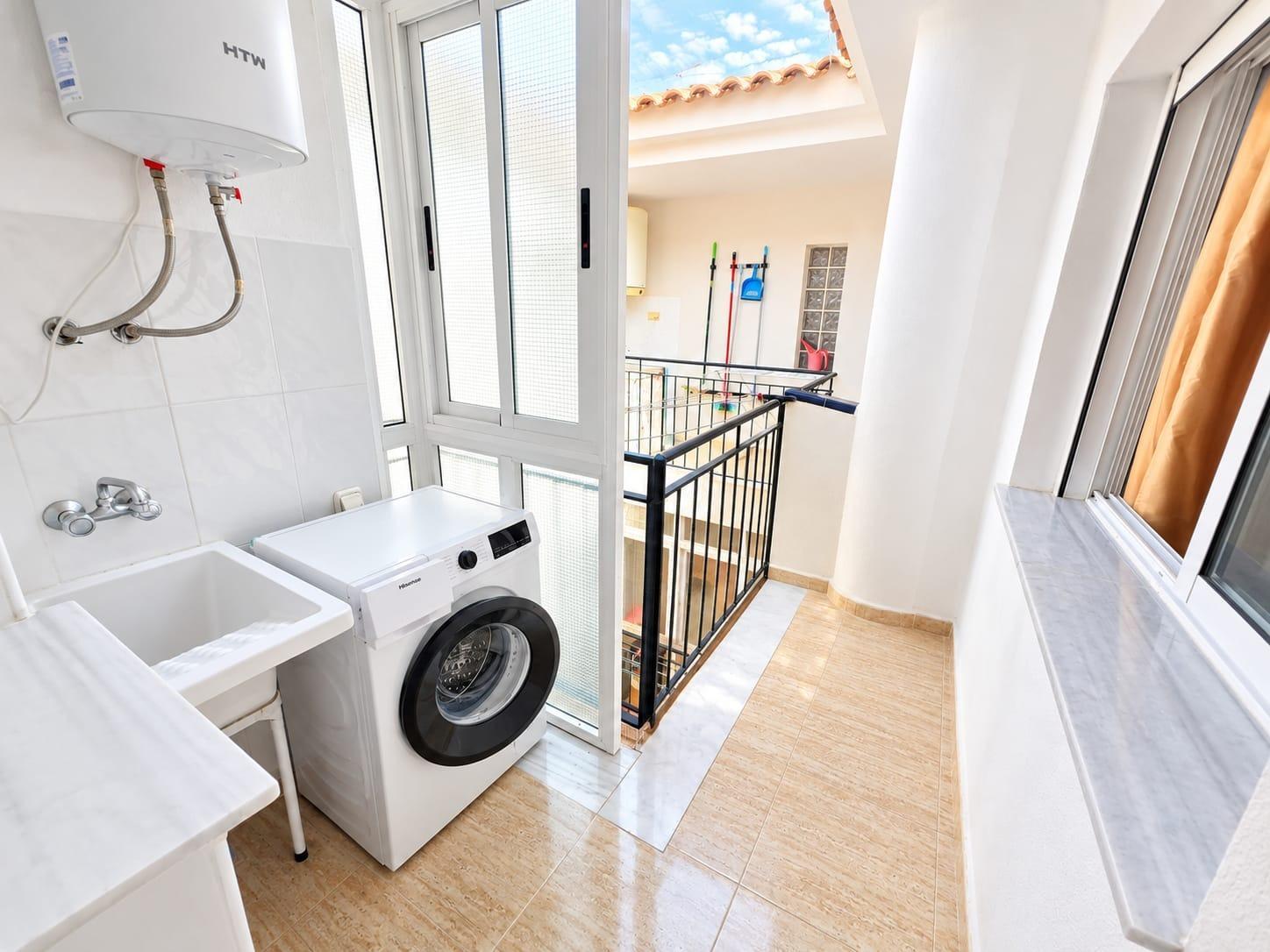 Flat for Sale in Los Alcázares