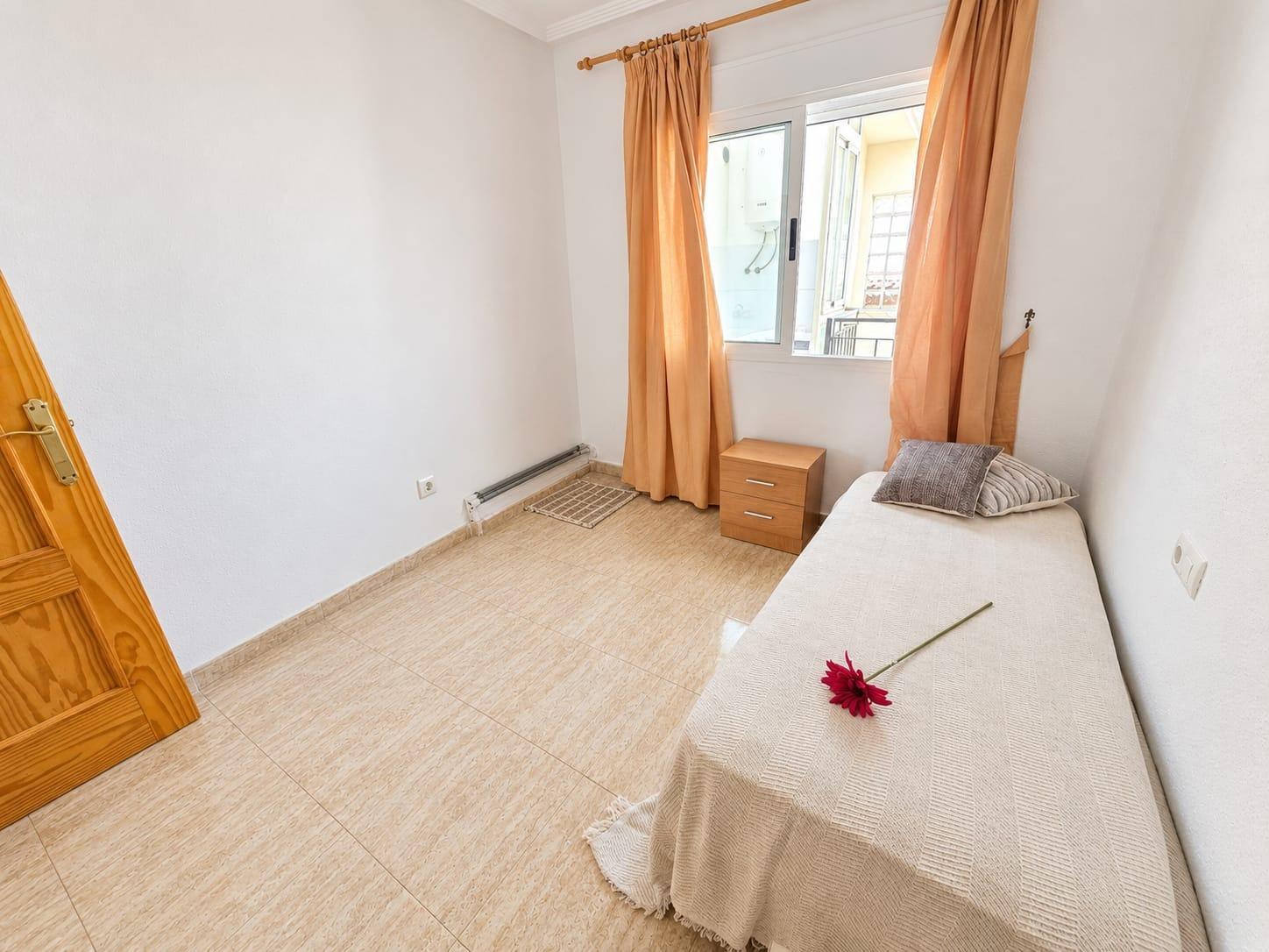 Flat for Sale in Los Alcázares