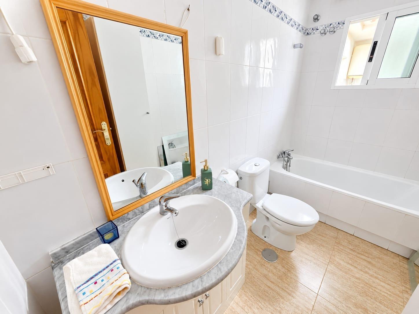 Flat for Sale in Los Alcázares