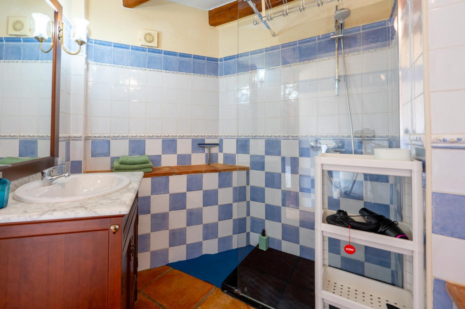 Premise for Sale in Sagra