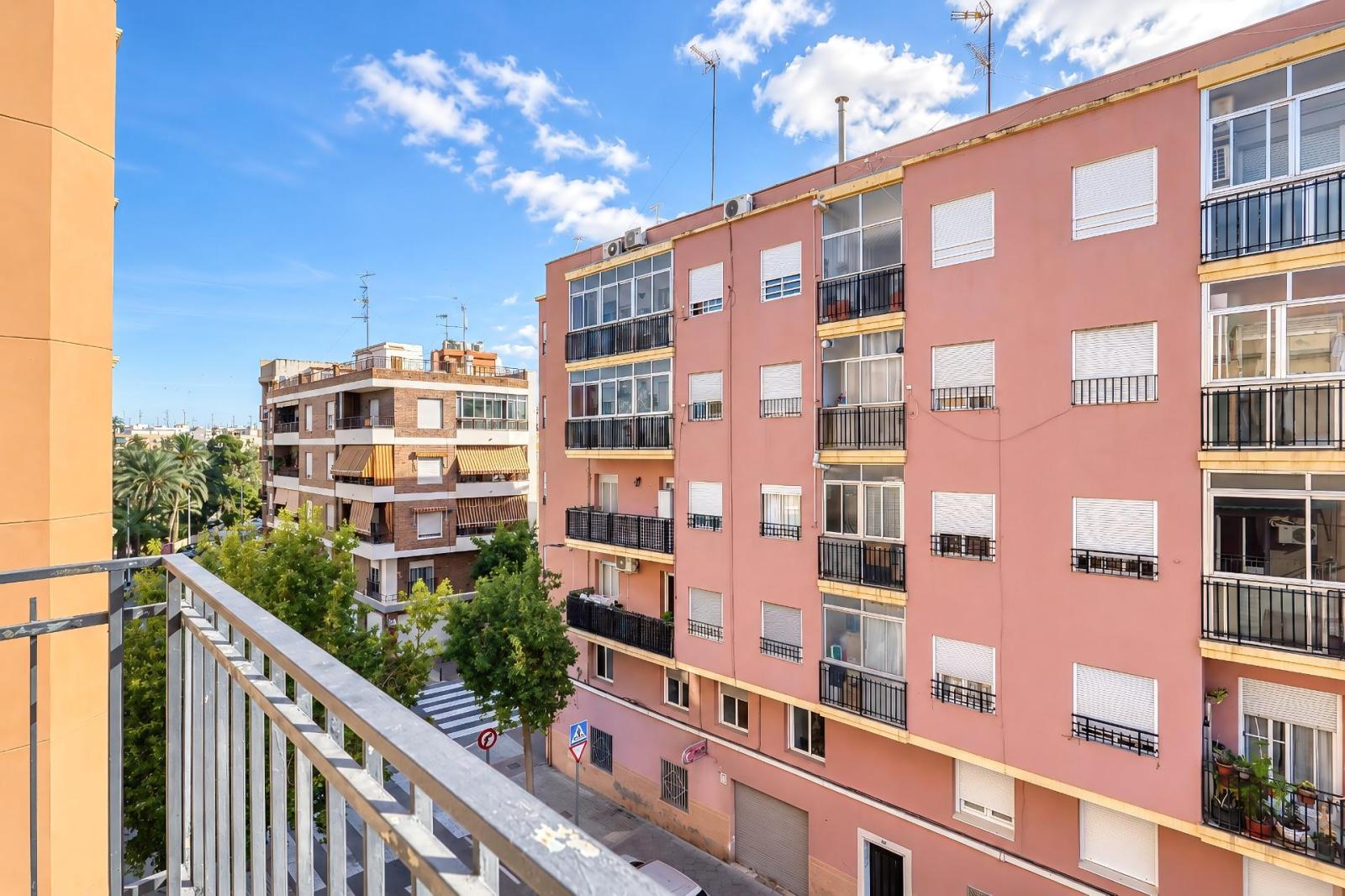 Flat for Sale in Elche