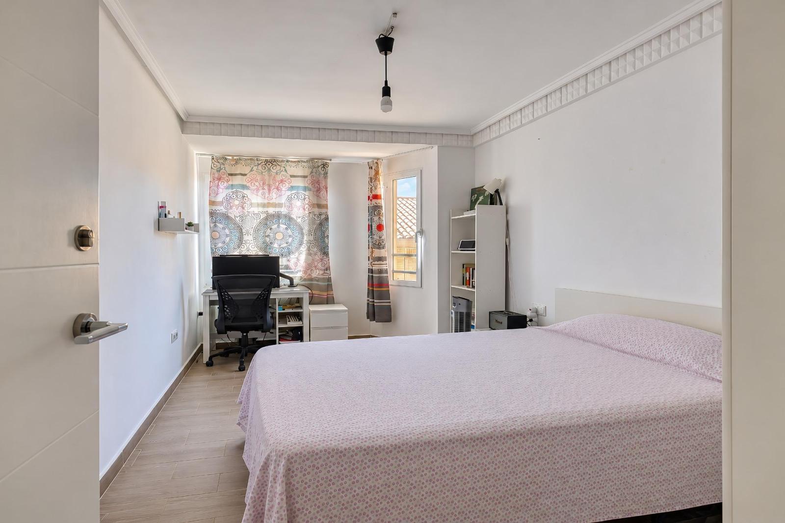 Flat for Sale in Elche