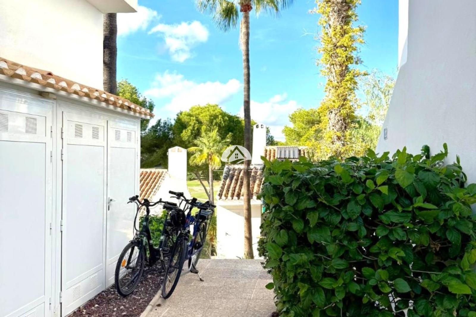 Villa en Venta en Orihuela