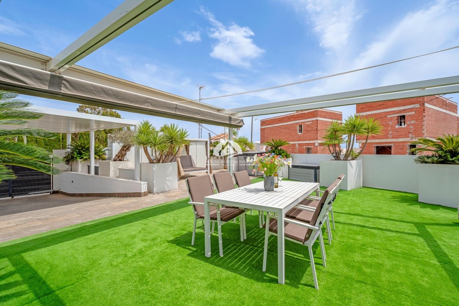 Villa en Venta en Orihuela