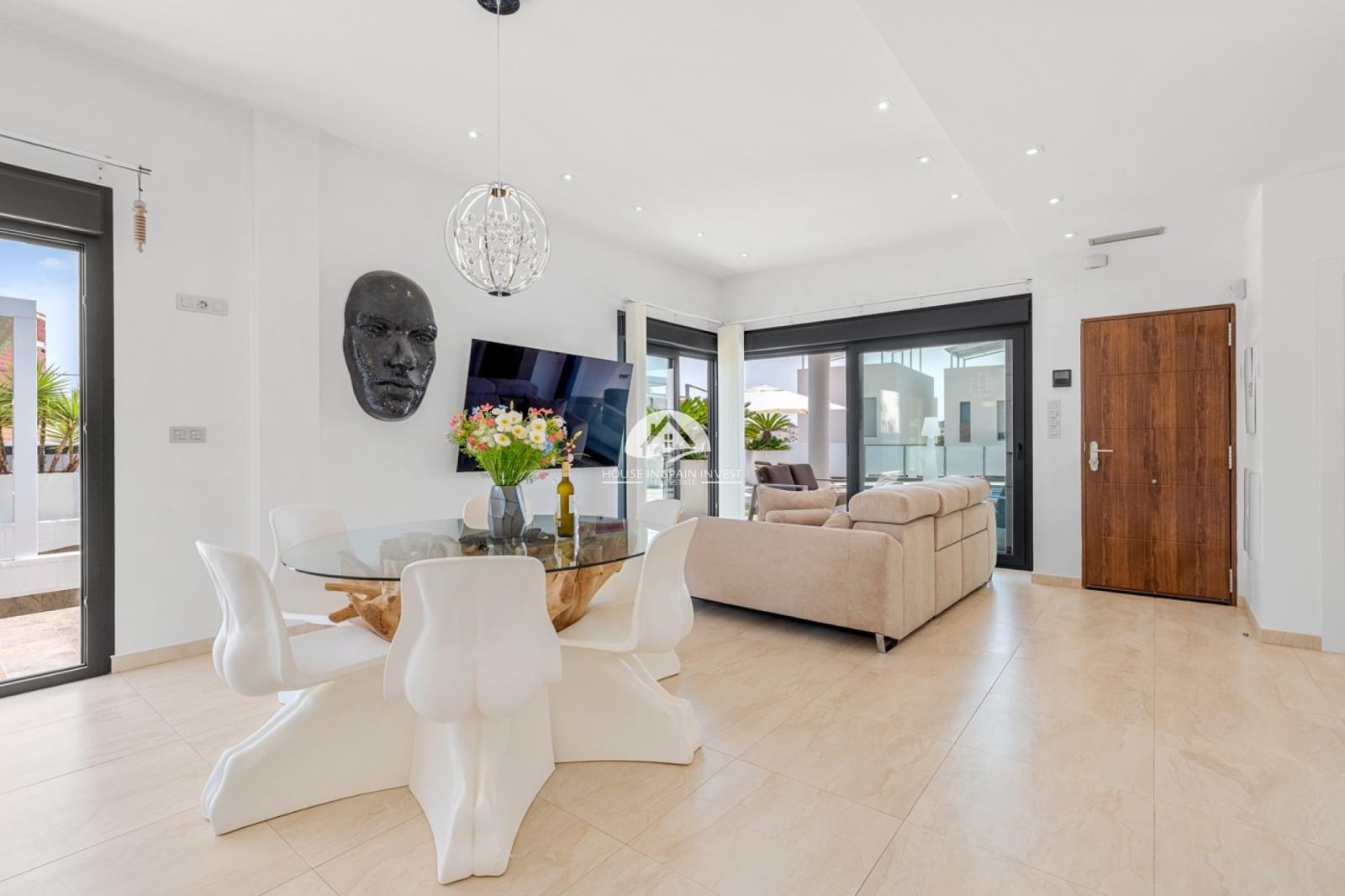 Villa en Venta en Orihuela