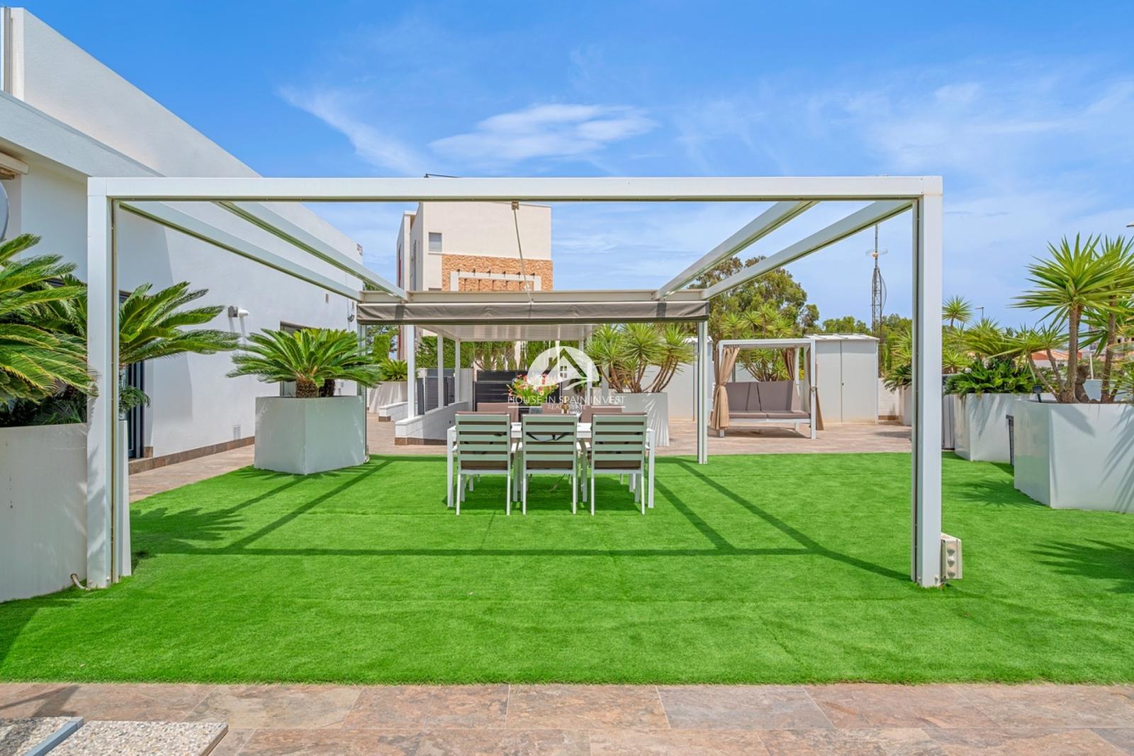 Villa en Venta en Orihuela