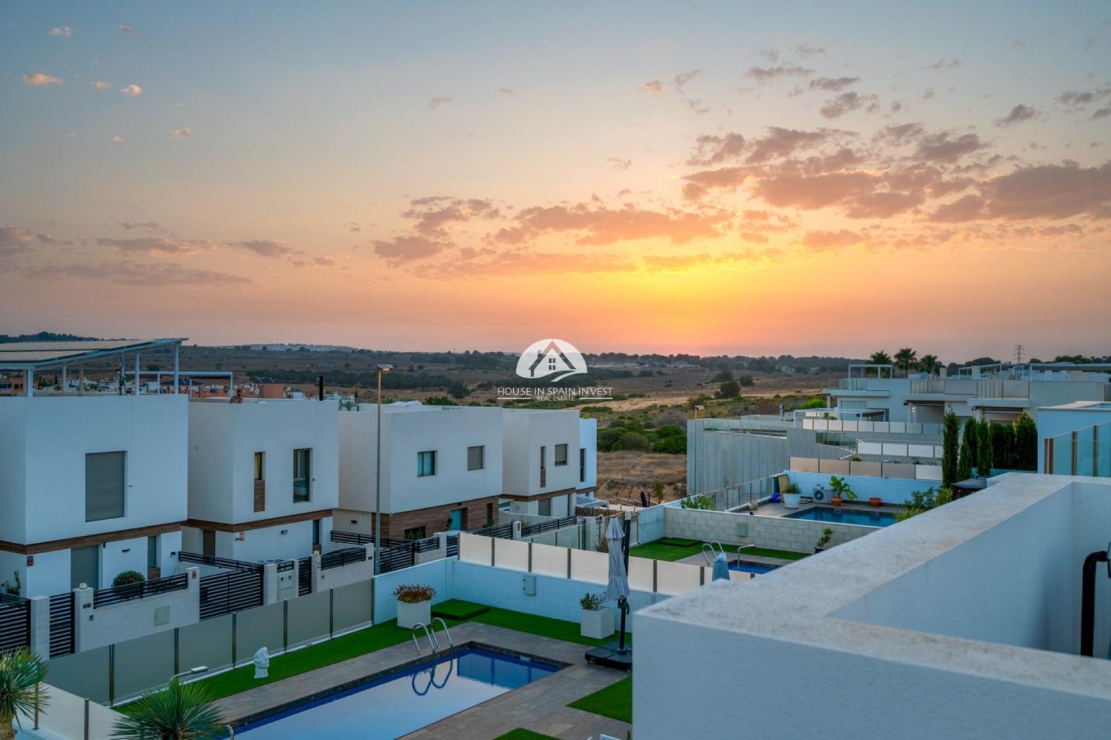 Villa en Venta en Orihuela