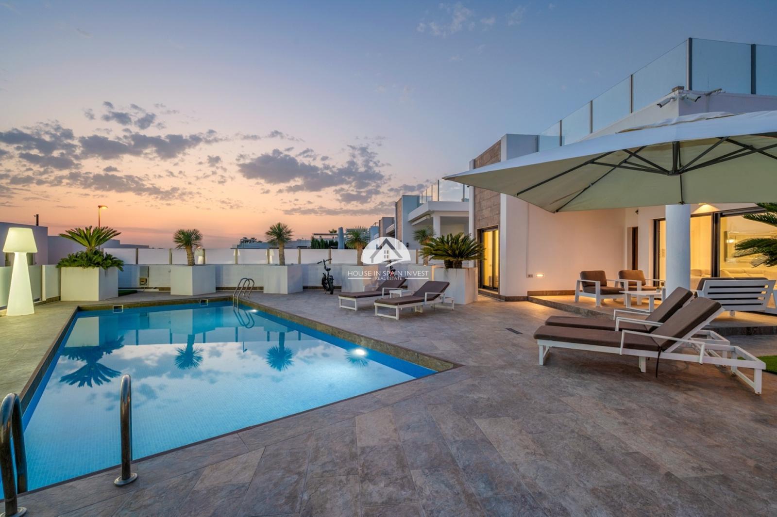 Villa en Venta en Orihuela
