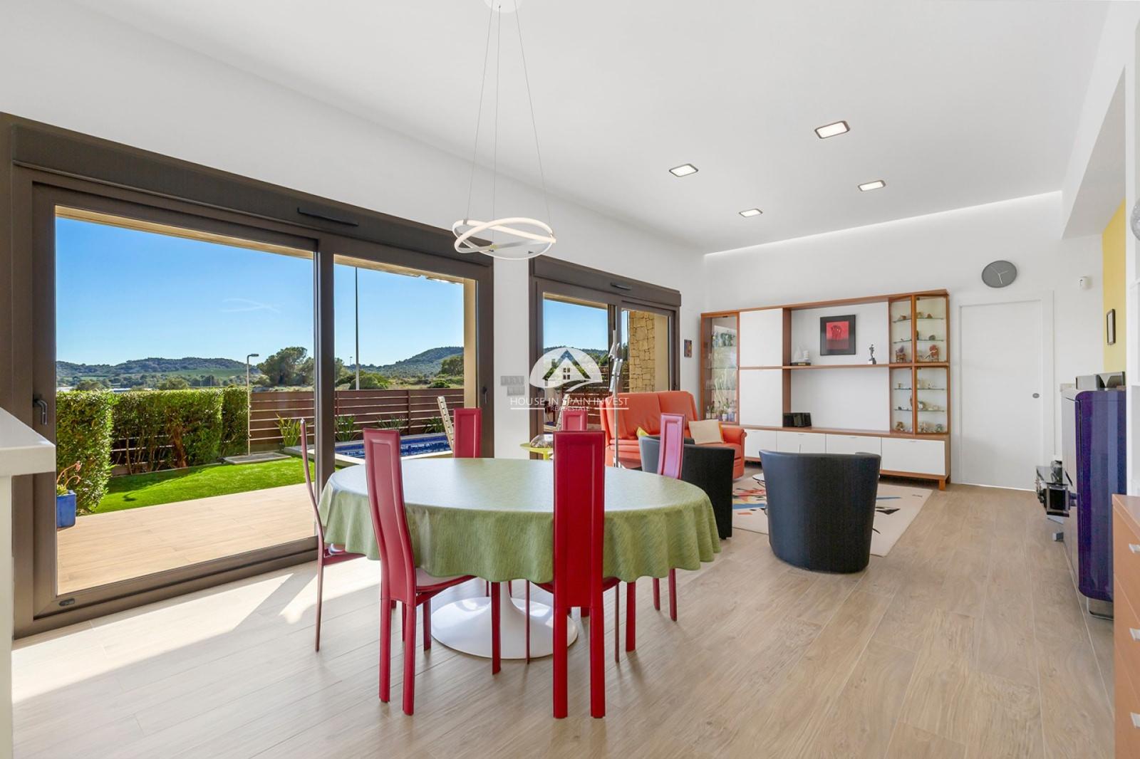 Villa en Venta en Orihuela