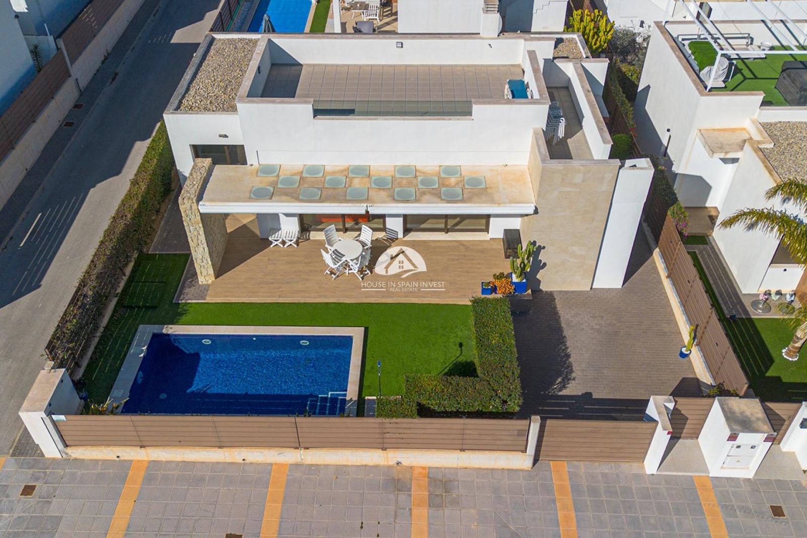 Villa en Venta en Orihuela