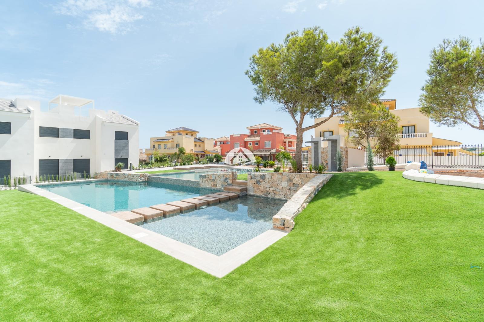 Bungalow for Sale in Torrevieja