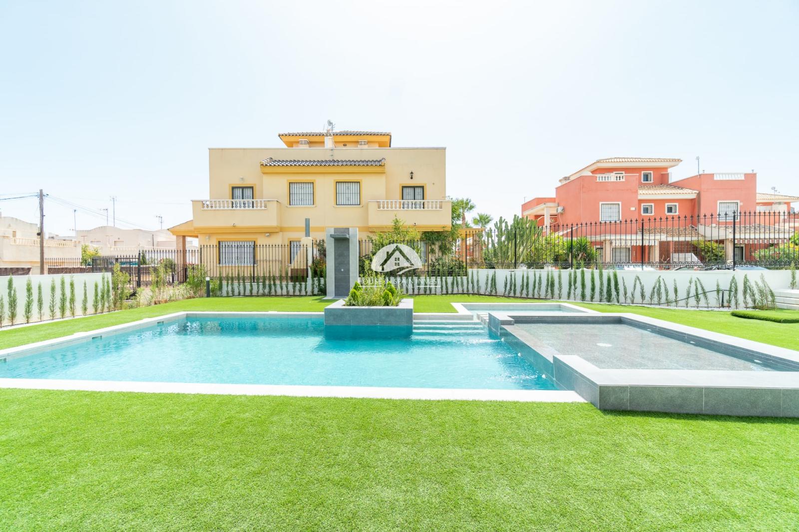 Bungalow for Sale in Torrevieja