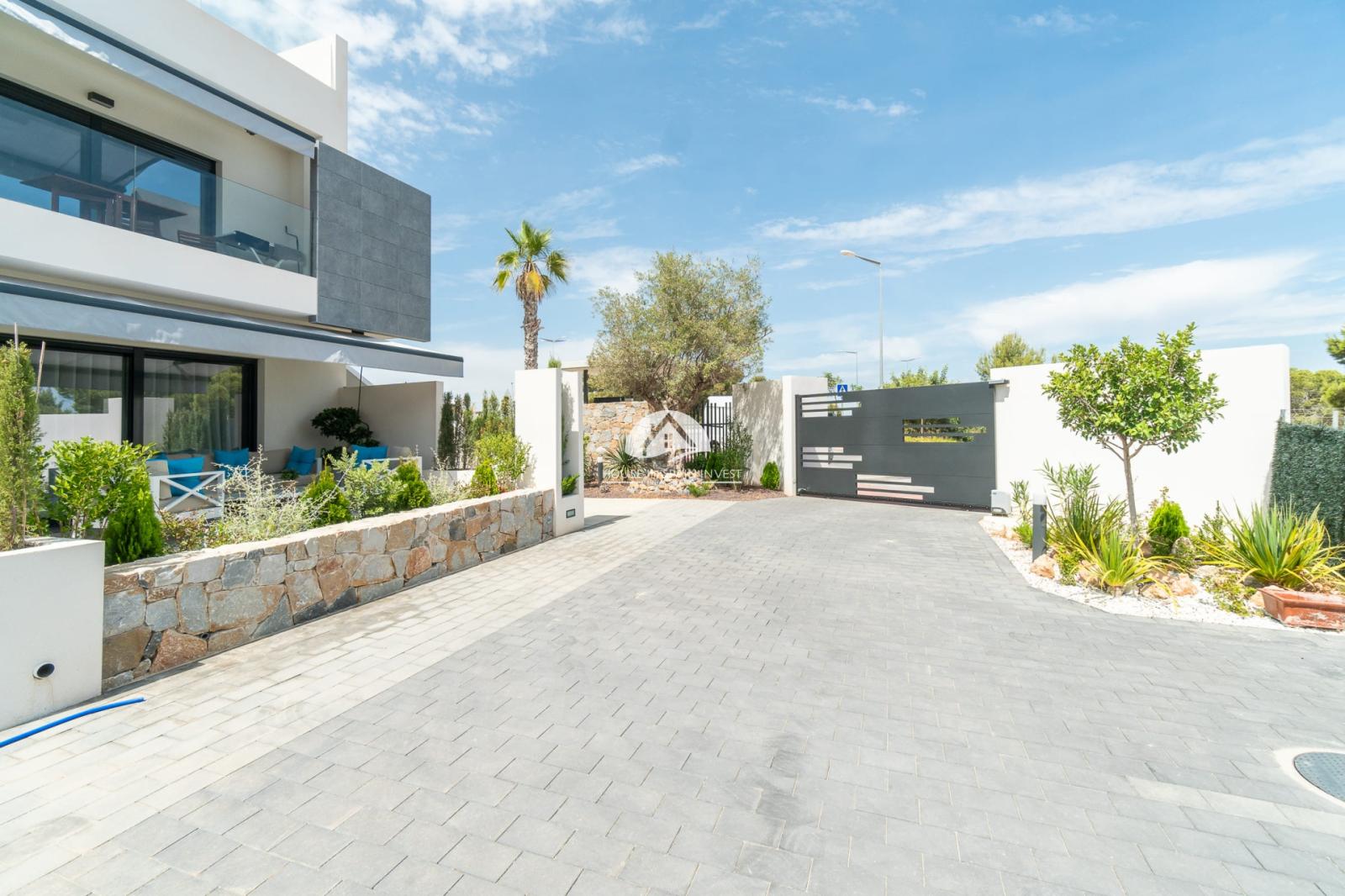 Bungalow for Sale in Torrevieja