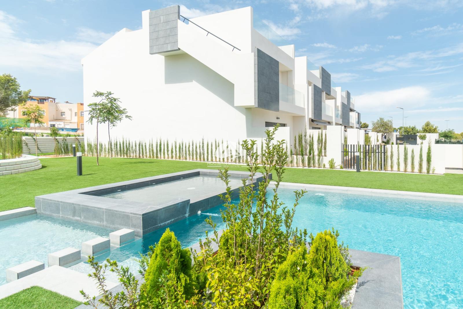 Bungalow for Sale in Torrevieja