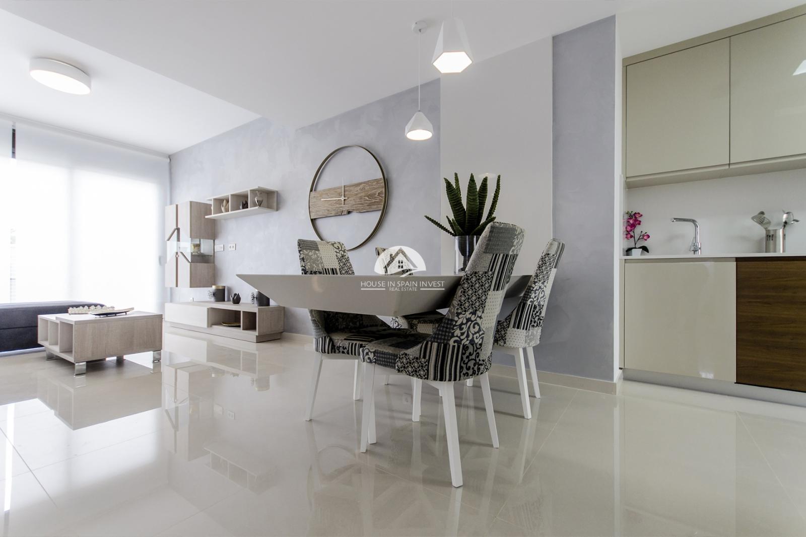 Villa for Sale in San Miguel de Salinas