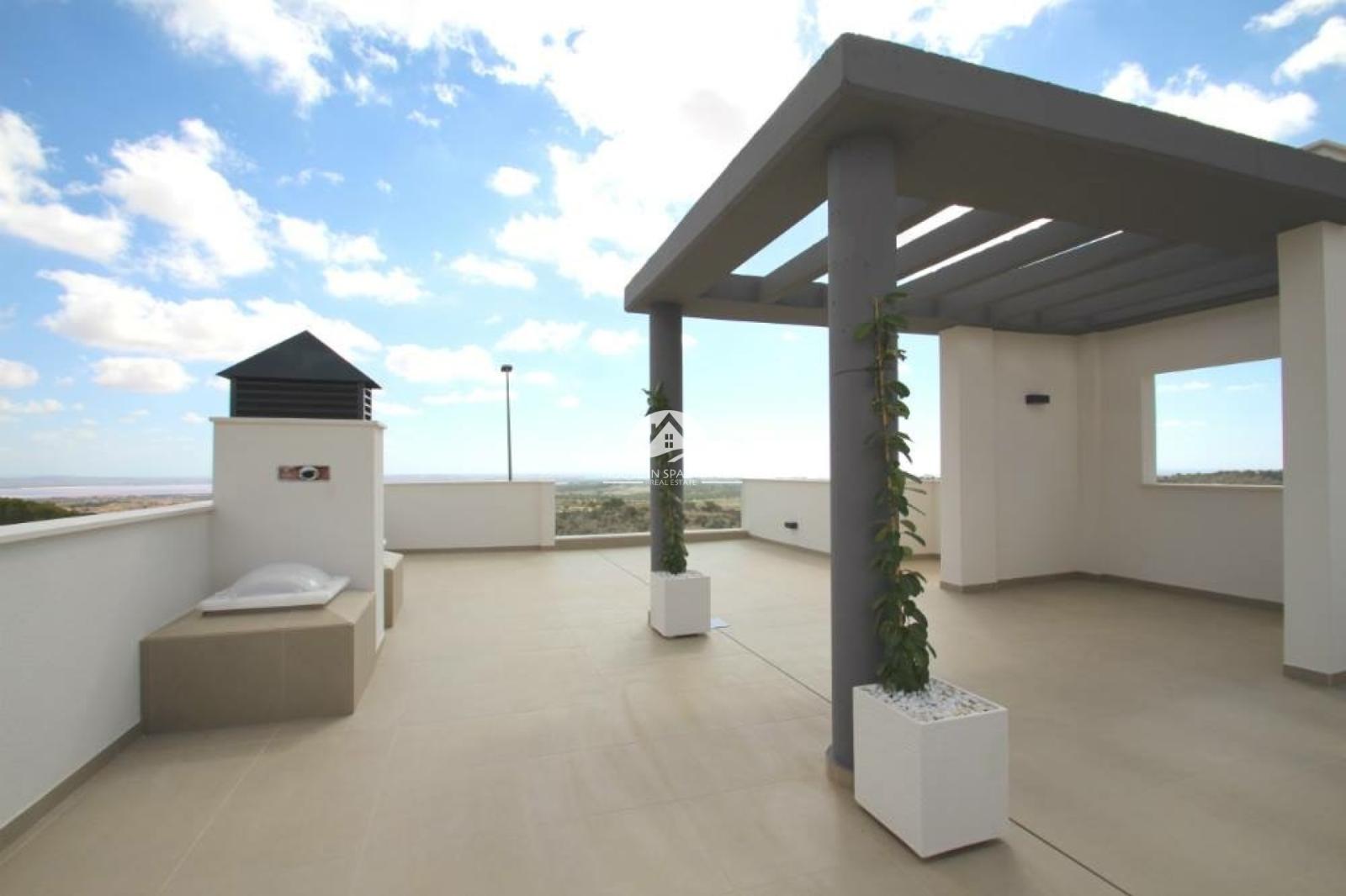 Villa for Sale in San Miguel de Salinas