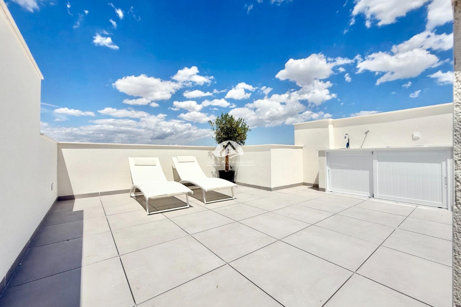 Bungalow for Sale in Cox