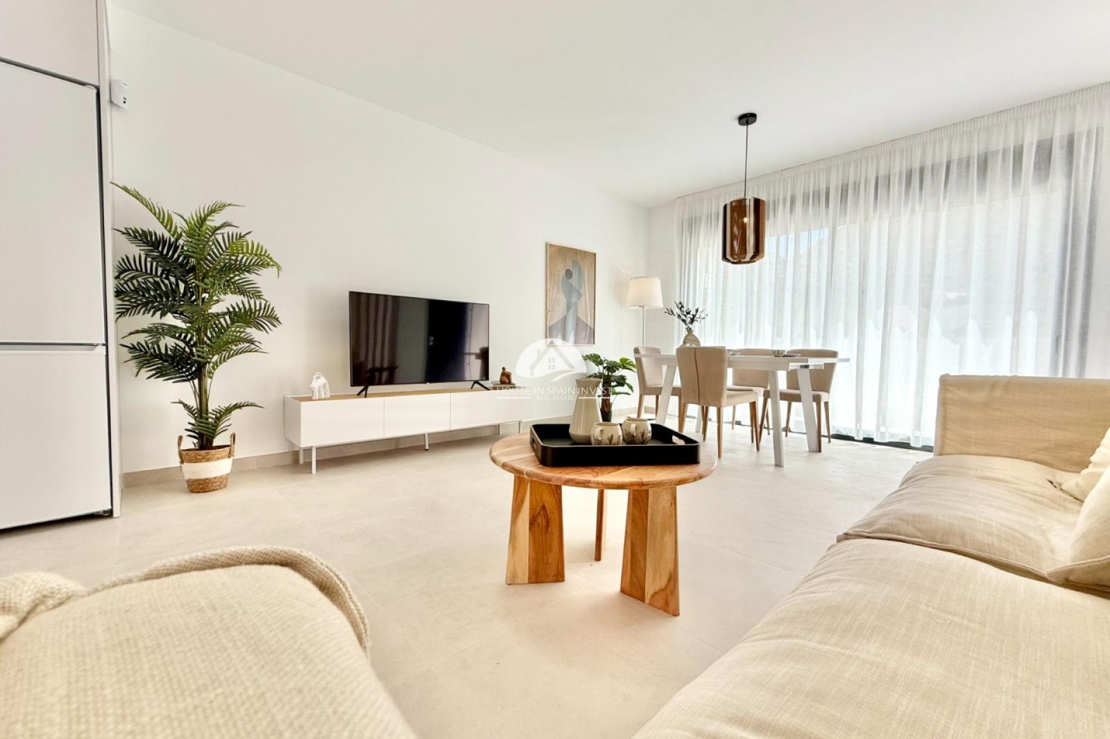 Bungalow for Sale in Cox