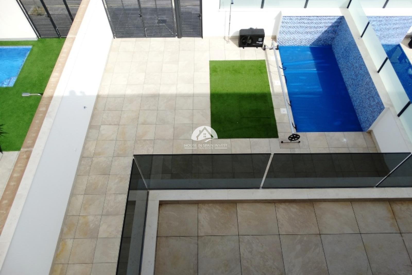 Villa en Venta en Pilar de la Horadada
