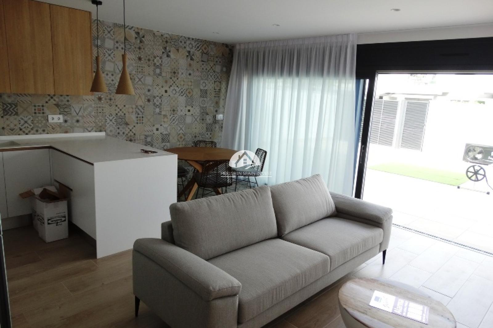 Villa en Venta en Pilar de la Horadada