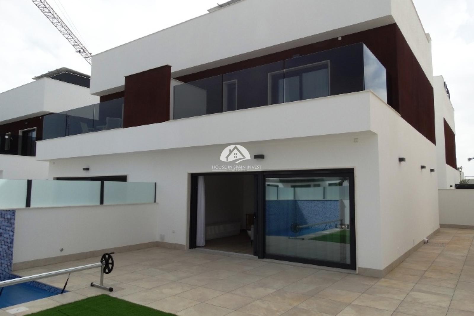 Villa en Venta en Pilar de la Horadada