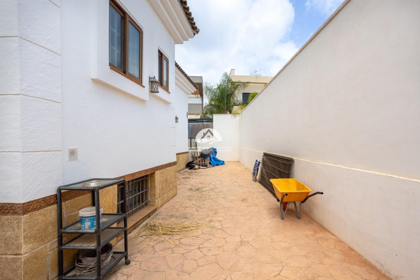 Villa en Venta en Los Montesinos