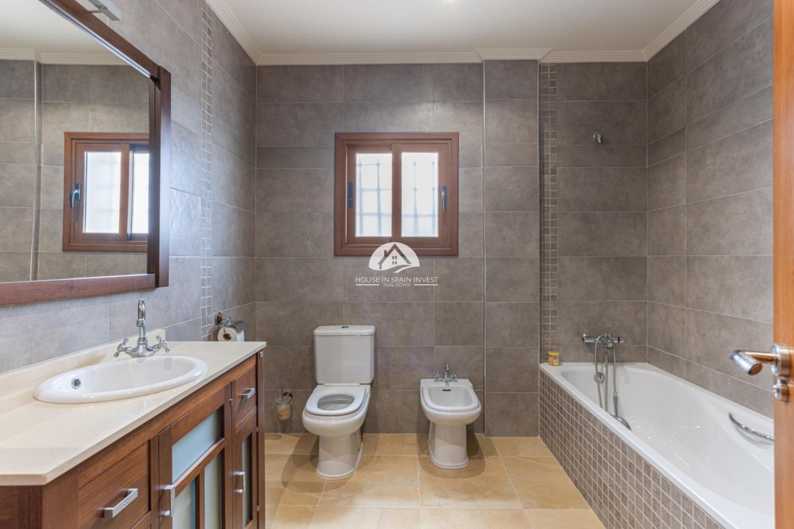 Villa en Venta en Los Montesinos